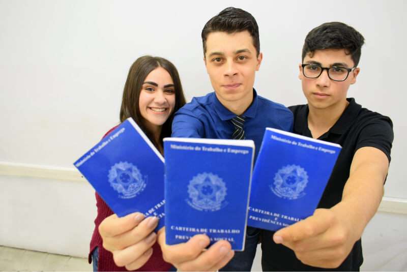 A partir de que idade se pode trabalhar no Brasil?