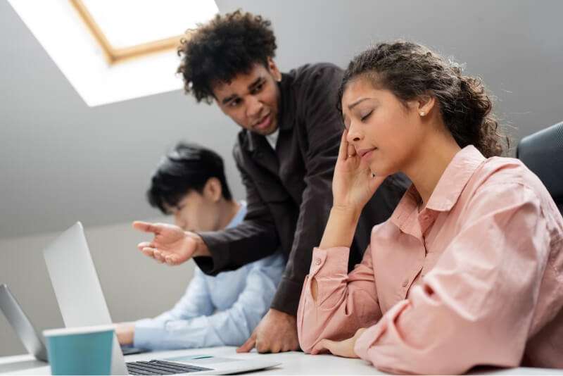 Como ocorre assédio moral no trabalho?