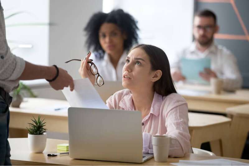 Funcionário demitido por justa causa é obrigado a fazer exame demissional?