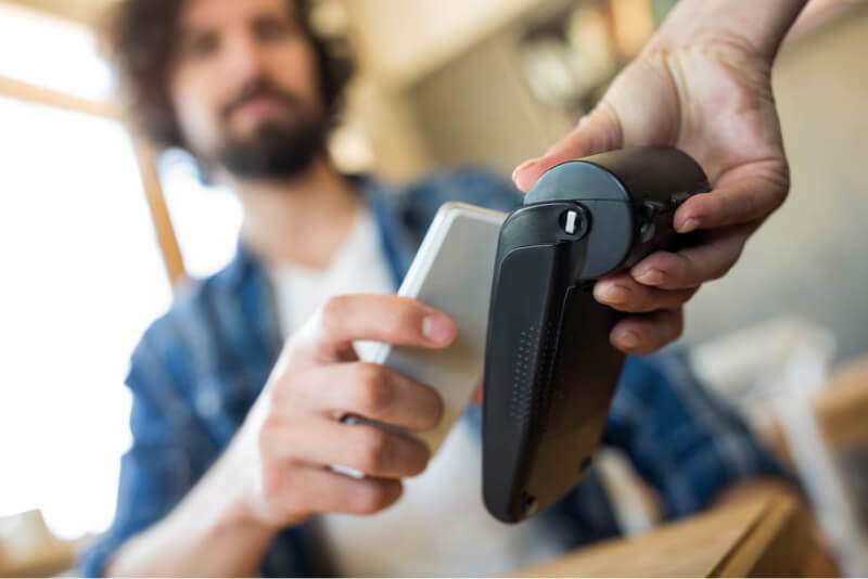 Juros abusivos no rotativo do cartão de crédito
