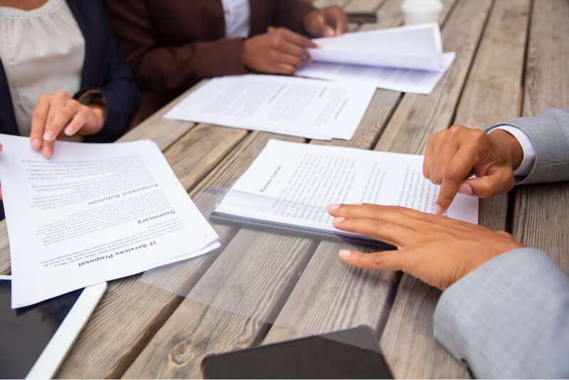 O empregador pode aplicar sanção disciplinar durante o aviso prévio?