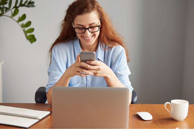 O uso excessivo de celular e justa causa