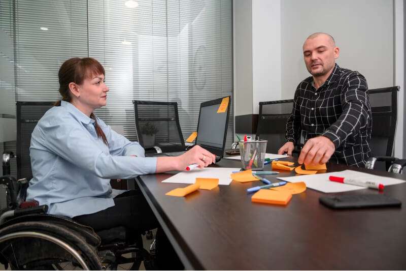 Posso receber BPC – LOAS e contribuir para o INSS para me aposentar?
