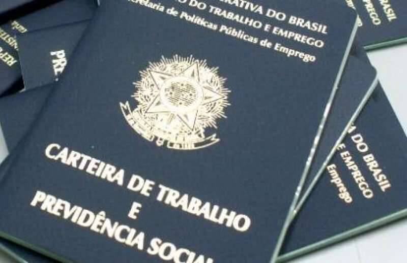 Qual o prazo para assinatura da carteira de trabalho