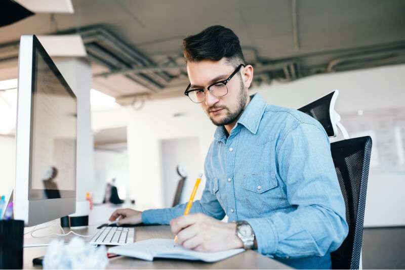 Sábado é considerado dia útil para pagamento de salário?