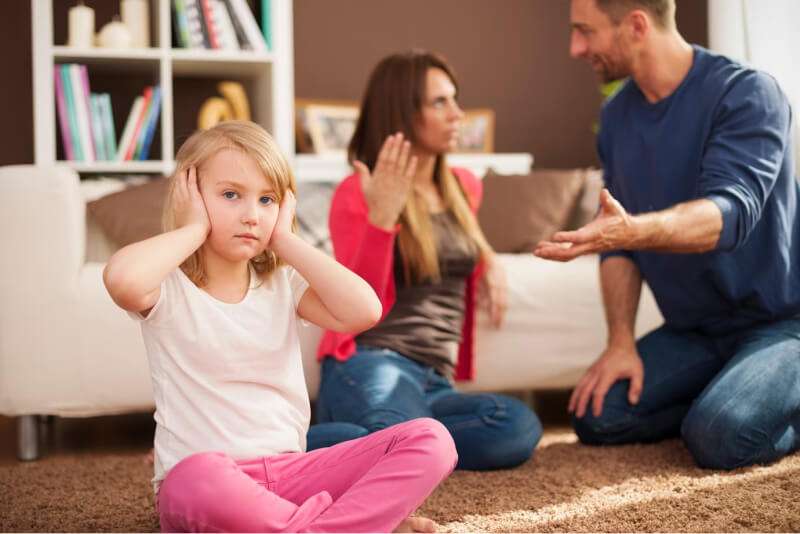 Se um dos genitores tem mais dinheiro, o outro ainda tem obrigação de pagar pensão?