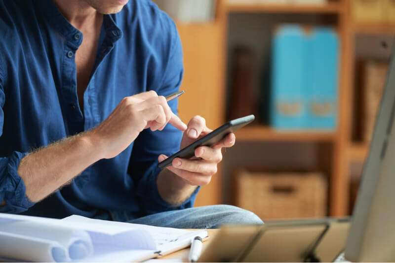 Três aplicativos que todo trabalhador deve ter no celular