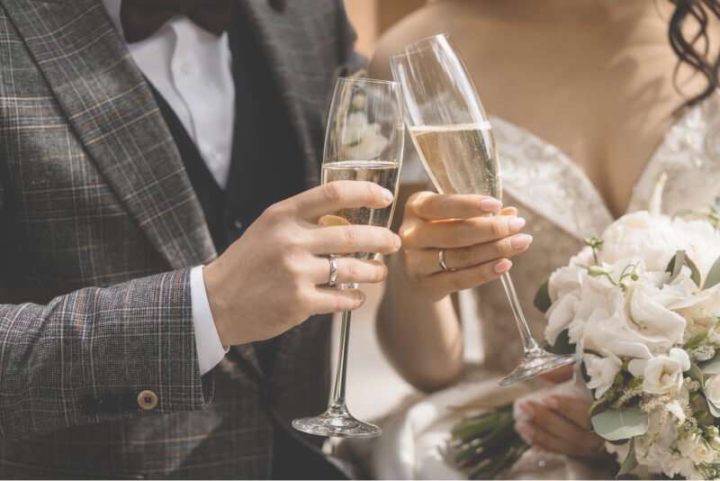 Casamento de brasileiro no exterior é válido no Brasil?