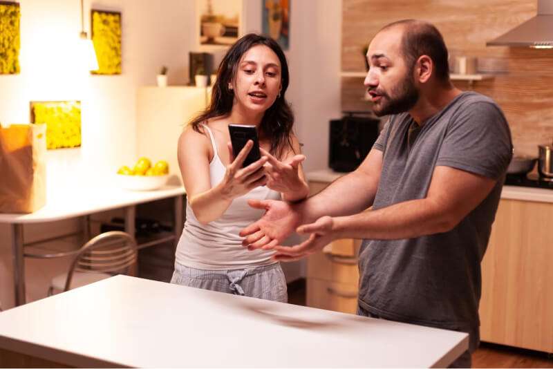 Mitos e verdades sobre traição no casamento