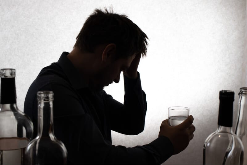 Alcoolismo é definido como deficiência e pode conceder LOAS