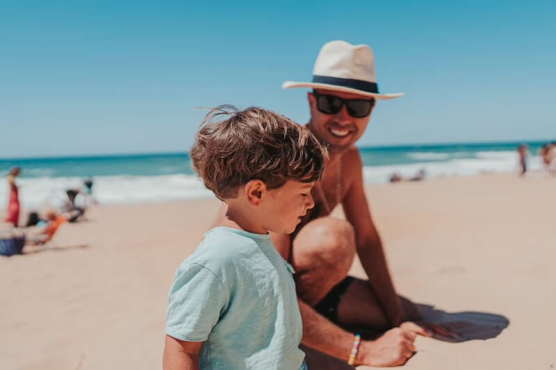 Preciso pagar pensão alimentícia nas férias, mesmo que meu filho fique comigo?