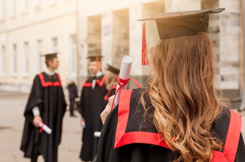O fim da pensão alimentícia: Dever eterno ou até a graduação?
